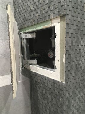 Люк под плитку Нажимной Секрет-Лайт 2 створки 1100*450 Люк под плитку Нажимной Секрет-Лайт 2 створки 1100*450