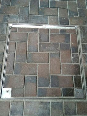 Люк под брусчатку Брус Ли AISI 304 1200*600 Люк под брусчатку Брус Ли AISI 304 1200*600