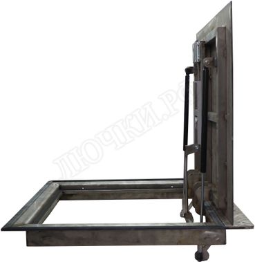 Напольный люк Дворник Уголок, нержавеющая сталь AISI 304 1000*2500 Напольный люк Дворник Уголок, нержавеющая сталь AISI 304 1000*2500