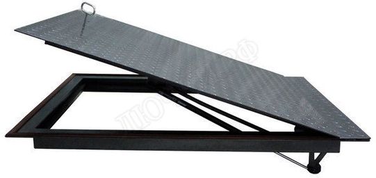 Уличный люк Дворник Уголок, стальной рифленый лист 900*1200 Уличный люк Дворник Уголок, стальной рифленый лист 900*1200