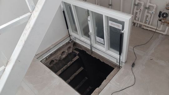 Напольный люк Самоподъемный Невидимка уголок 700*1600 Напольный люк Самоподъемный Невидимка уголок 700*1600