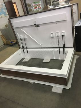 Люк для выхода на кровлю Оптимус 800*1300 Люк для выхода на кровлю Оптимус 800*1300