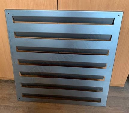 Жалюзийная решетка КДУ встраиваемая 900*900 Жалюзийная решетка КДУ встраиваемая 900*900
