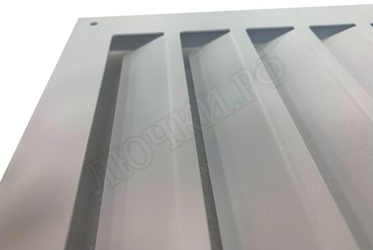 Жалюзийная решетка КДУ накладная 200*100, крепеж через наличник Жалюзийная решетка КДУ накладная 200*100, крепеж через наличник