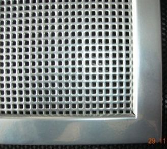 Металлическая решетка с перфорацией 3*5 мм врезная 750*1450 Металлическая решетка с перфорацией 3*5 мм врезная 750*1450