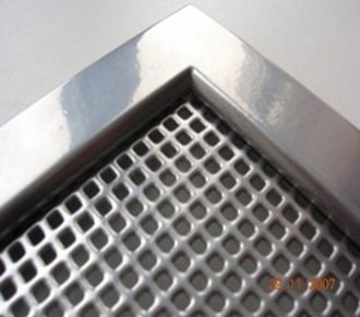 Металлическая решетка с перфорацией 3*5 мм врезная 750*1450 Металлическая решетка с перфорацией 3*5 мм врезная 750*1450