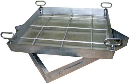 Напольный люк Техник 550*550 Напольный люк Техник 550*550